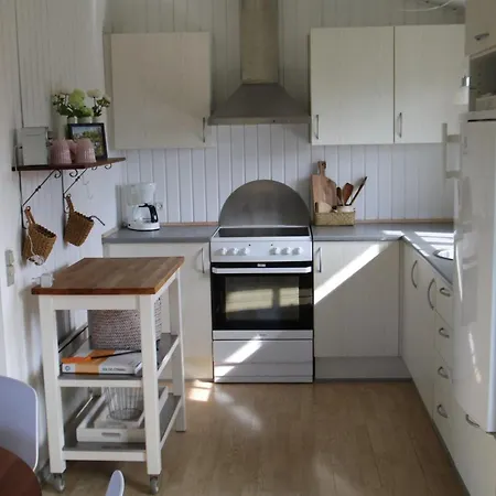 Zuhra - 680m From The Sea By Interhome